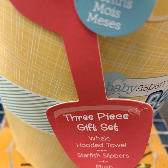 Beach Buddies 3-Piece Gift Set - Picture 3 of 3